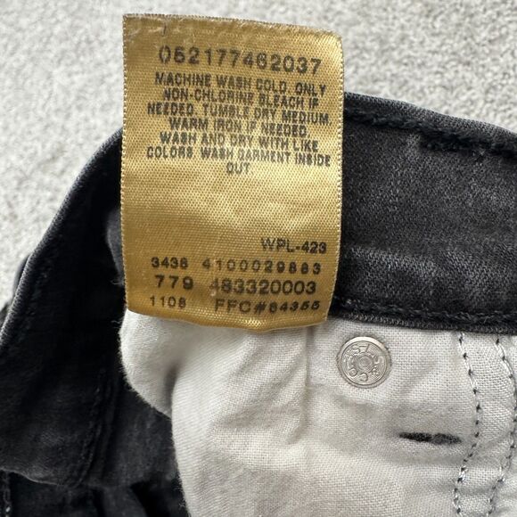 Levi's 548 Perfectly Slimming Capri Denim Jeans Womens 10 Black Cotton Stretch - Picture 8 of 15